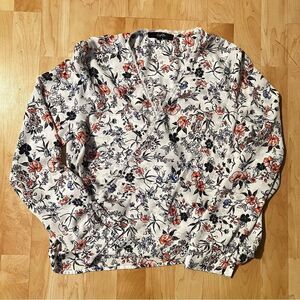 Leighton Floral Wrap Long Sleeve Top With Lace Trim Women’s Small